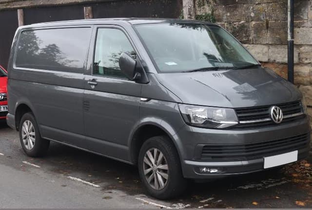 minibus hire 8 seater